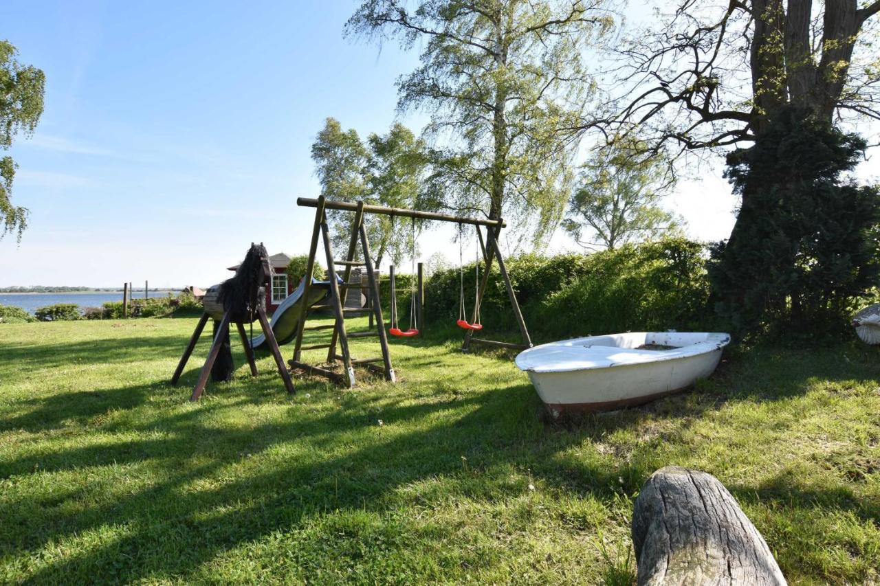 "Villa Seeheim" Ferienobjekt Direkt Am Wasser Ovs 692 Gustow  外观 照片